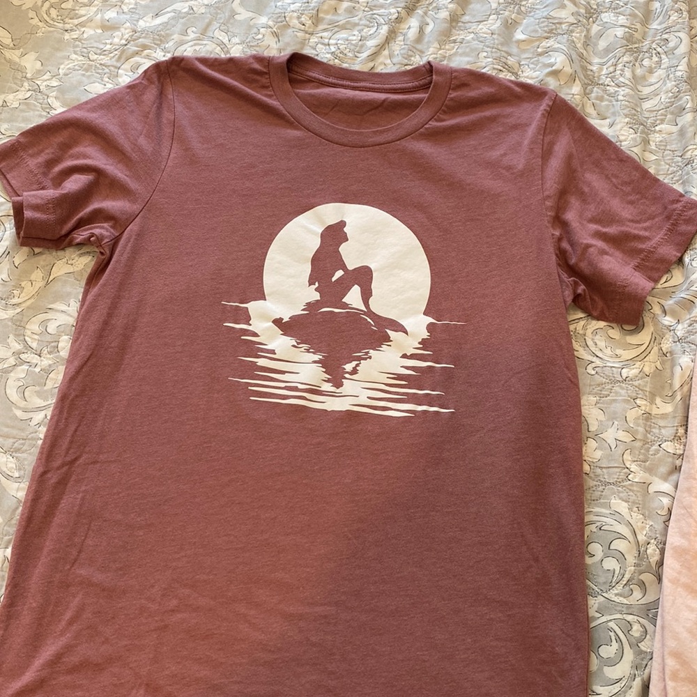 Little Mermaid Women’s Tee LARGE